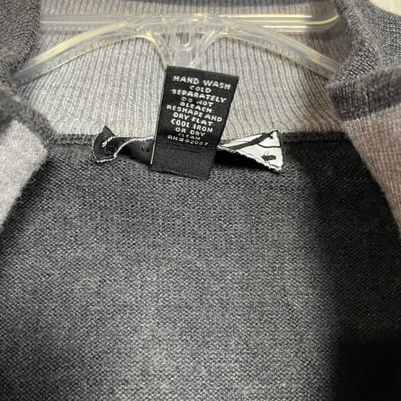 Made in Italy 100% merino wool. Saks Fifth Avenue Black Zip Up Sweater Vest - Picture 5 of 14